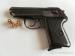 Pistolet P 64 